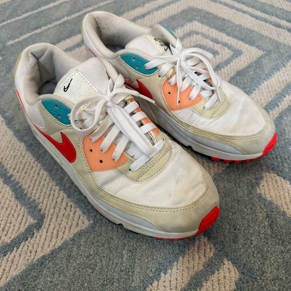 Size 10 - Nike Air Max 90 The Future is in the Air